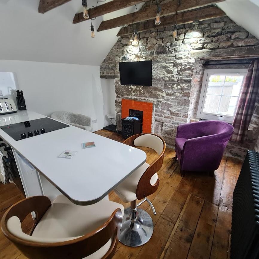 Ness City Cottage - Attic Apartment Inverness Exteriör bild